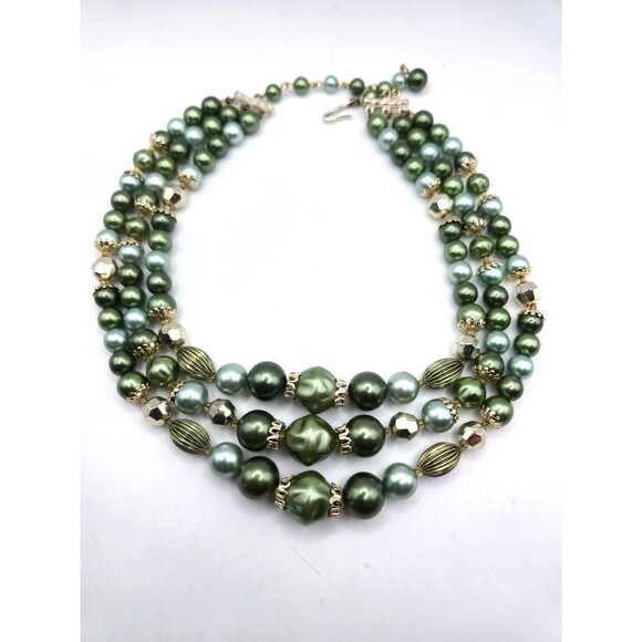Vintage Japan signed Green Faux Pearl Bead Necklace 3-Strand 1950s Mad Men Style - Picture 2 of 5